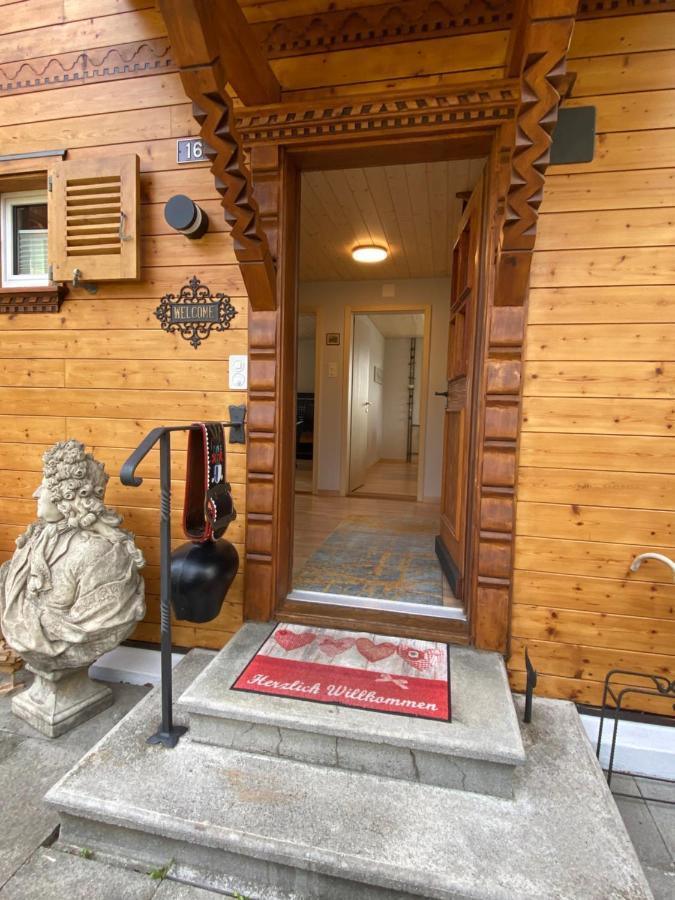 Chalet Egglen "Typical Swiss House, Best Views, Private Jacuzzi" Sigriswil Exteriör bild