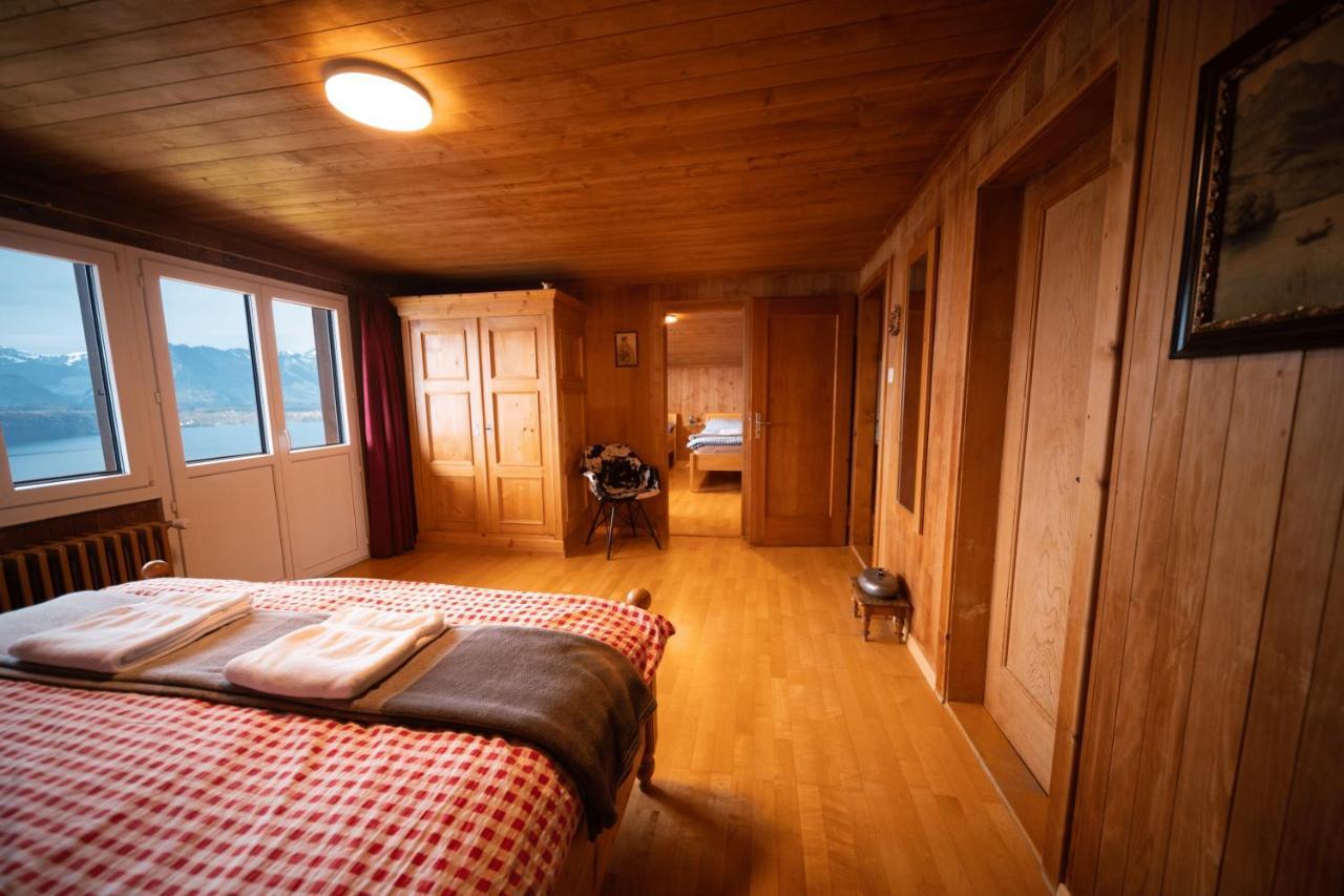 Chalet Egglen "Typical Swiss House, Best Views, Private Jacuzzi" Sigriswil Exteriör bild