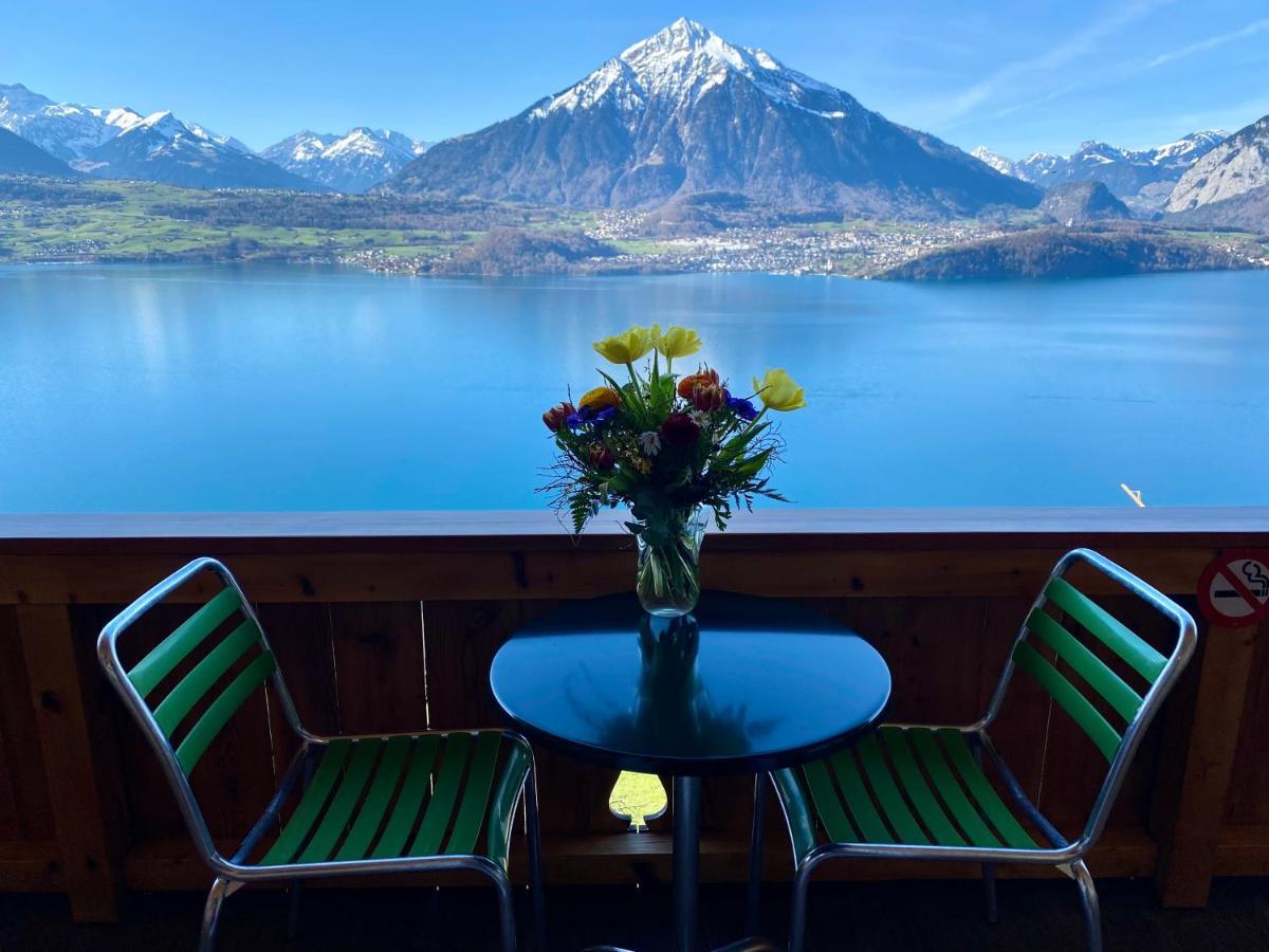 Chalet Egglen "Typical Swiss House, Best Views, Private Jacuzzi" Sigriswil Exteriör bild