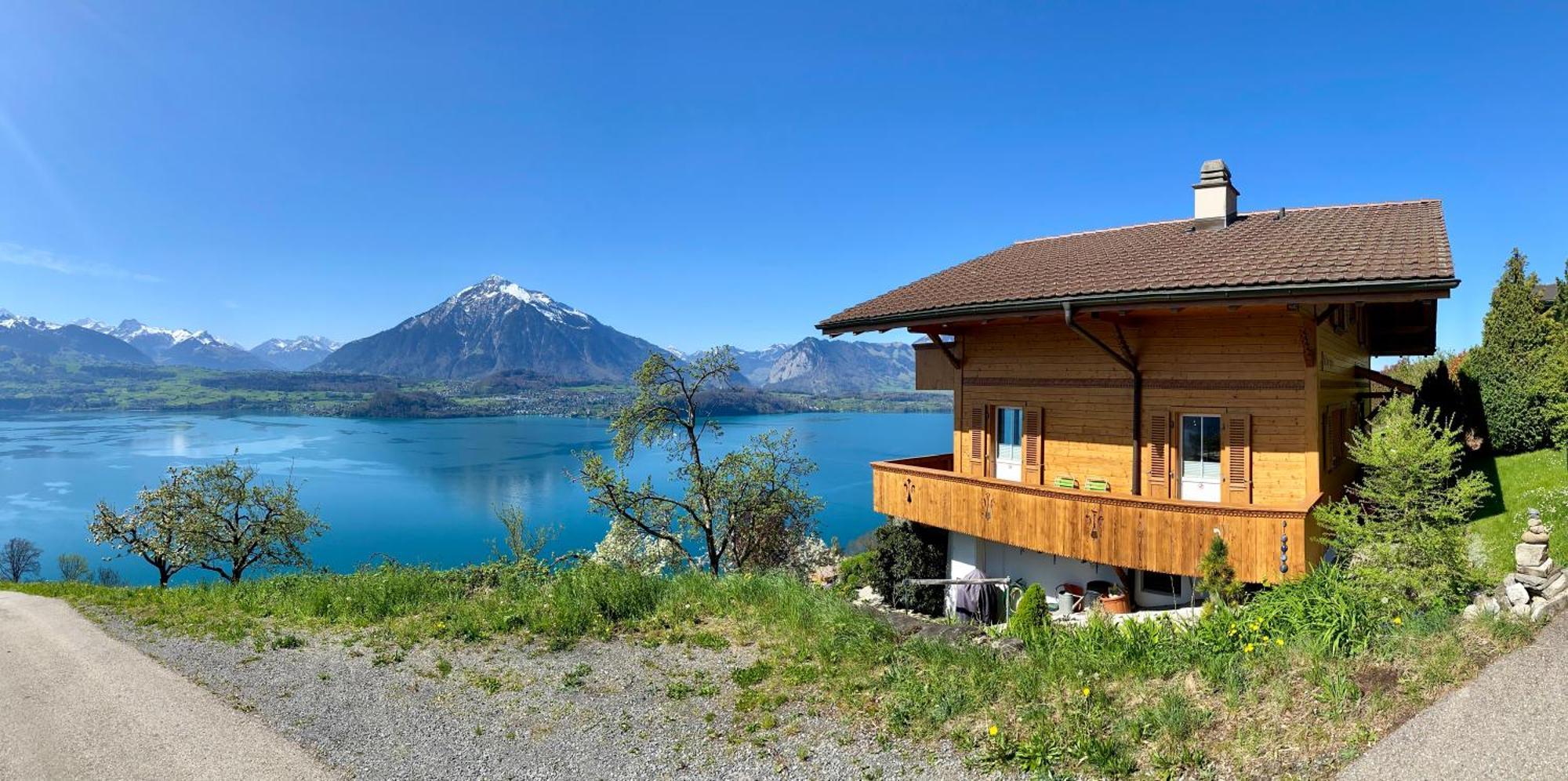 Chalet Egglen "Typical Swiss House, Best Views, Private Jacuzzi" Sigriswil Exteriör bild