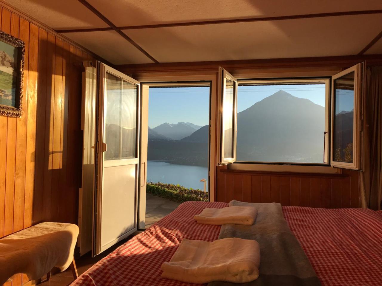 Chalet Egglen "Typical Swiss House, Best Views, Private Jacuzzi" Sigriswil Exteriör bild