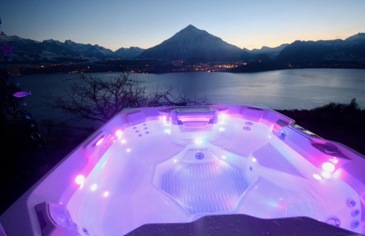 Chalet Egglen "Typical Swiss House, Best Views, Private Jacuzzi" Sigriswil Exteriör bild