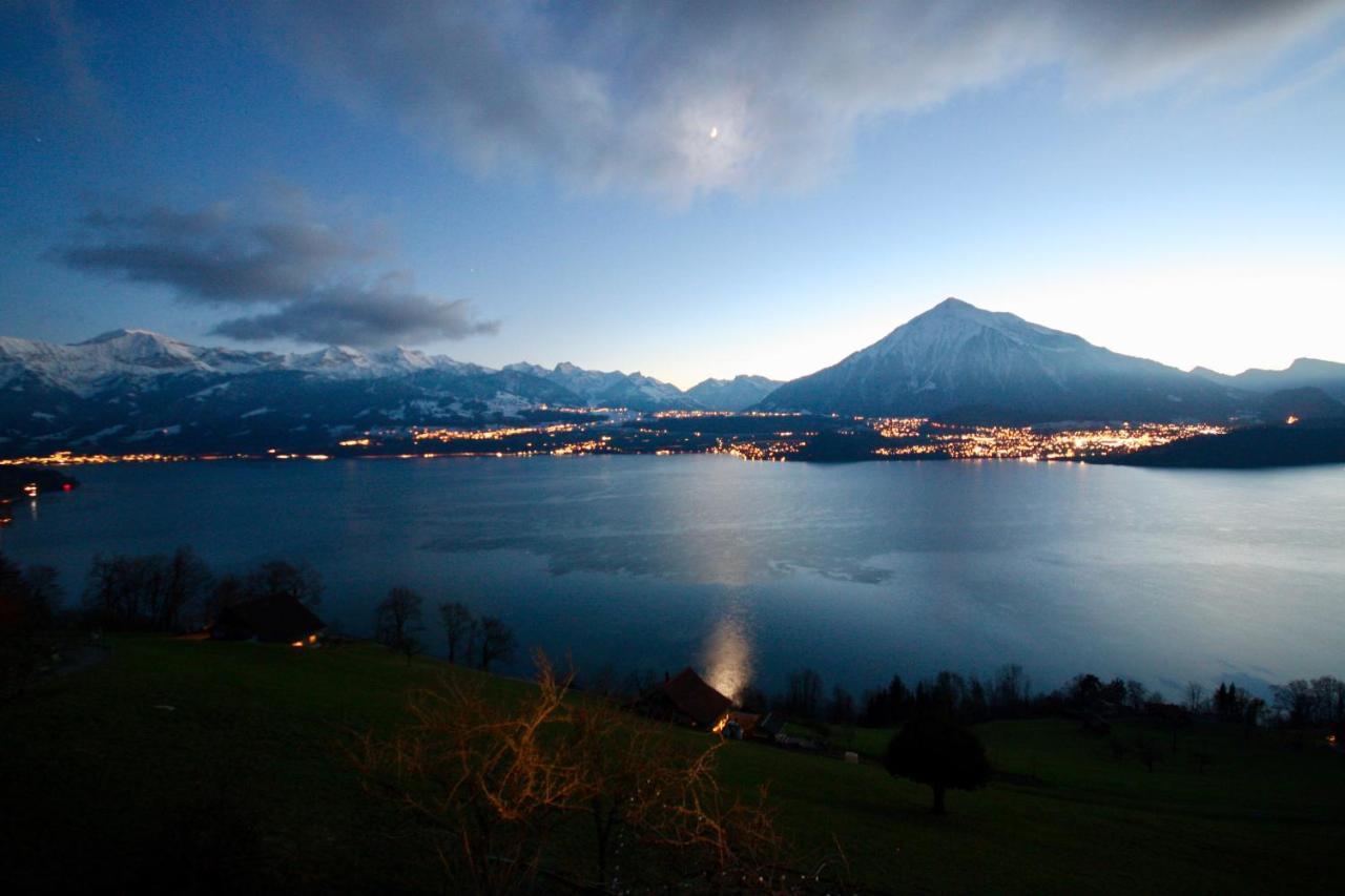 Chalet Egglen "Typical Swiss House, Best Views, Private Jacuzzi" Sigriswil Exteriör bild